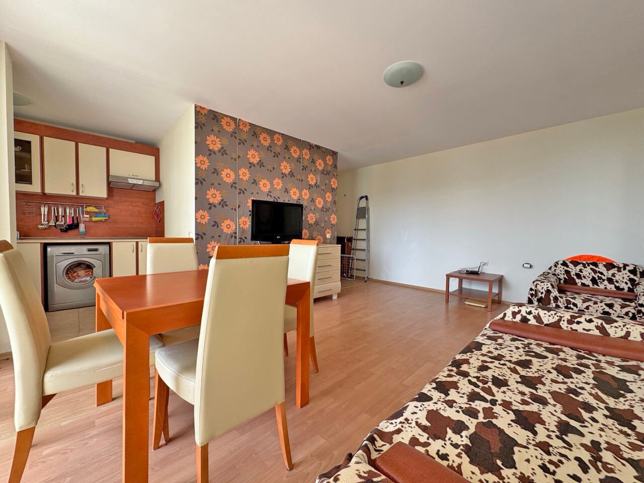 Two-room apartment with sea view in the Crown Fort complex in Sveti Vlas, Bulgaria