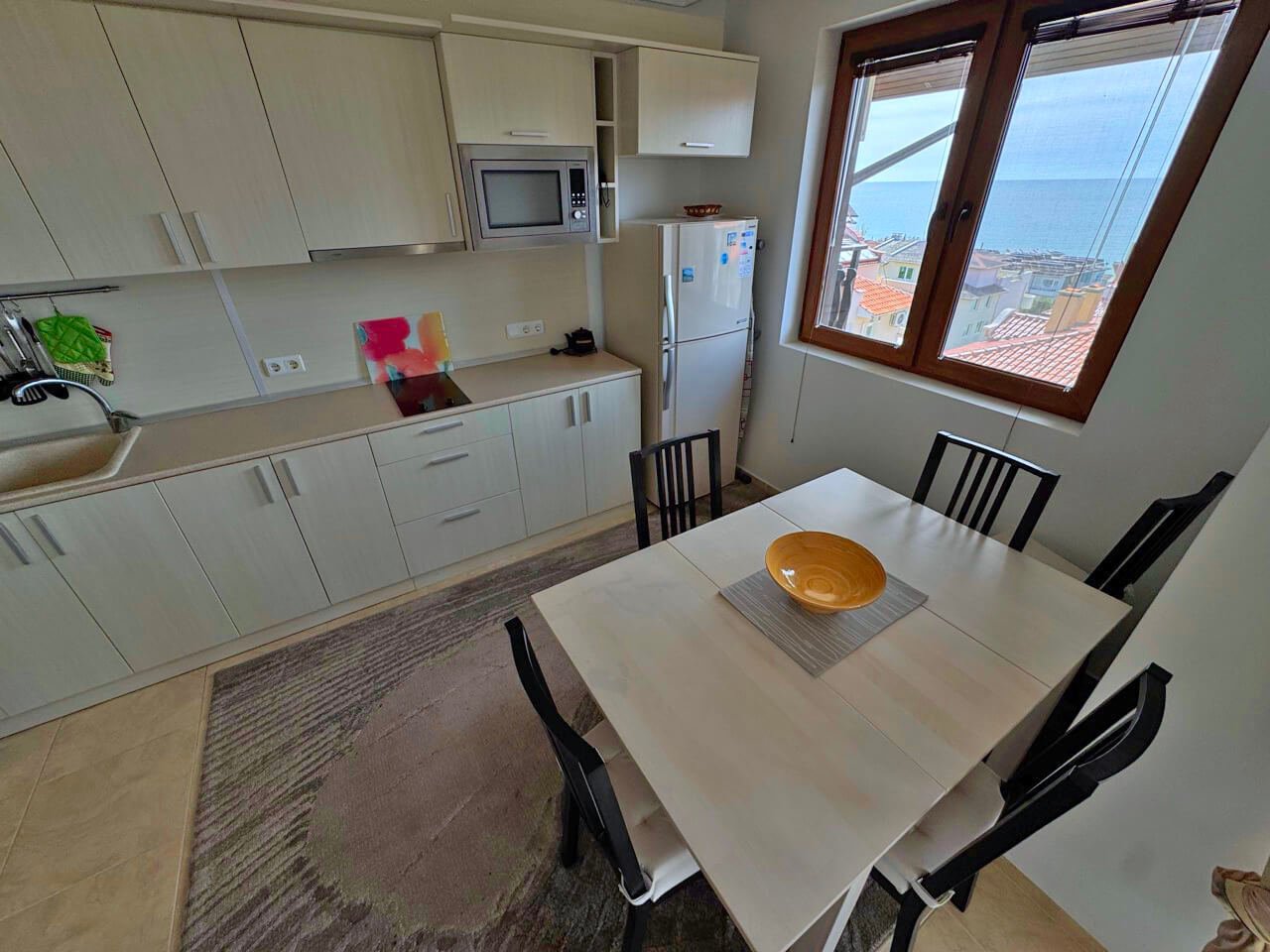 Three-room apartment with sea view in the Centaur complex in Sveti Vlas, Bulgaria