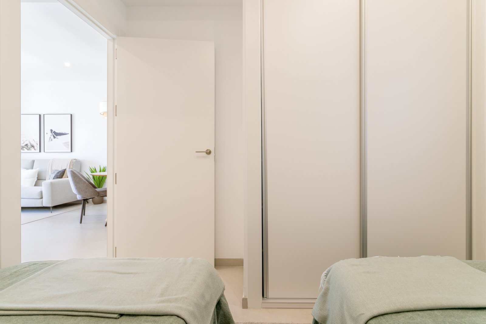 Modern apartment on the 1st floor with terrace 1 km from the sea Torrevieja