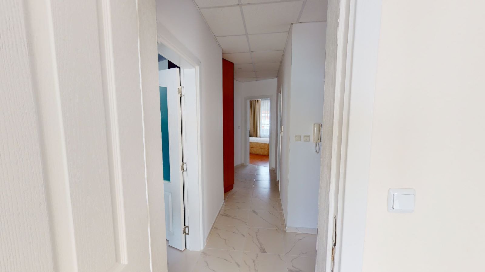 Geräumiges Apartment mit zwei Schlafzimmern und Panoramablick auf das Meer im Privilege Fort Beach Komplex