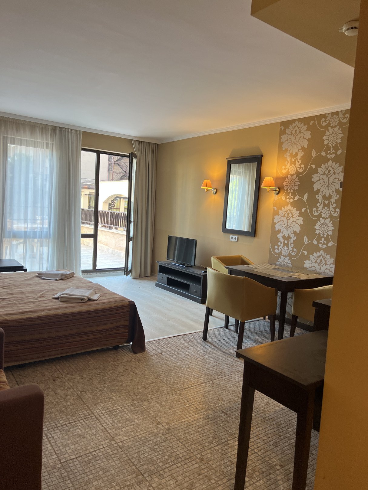 Stylish studio just 70 meters from the beach in a unique 5⭐ resort complex – Sunny Beach
