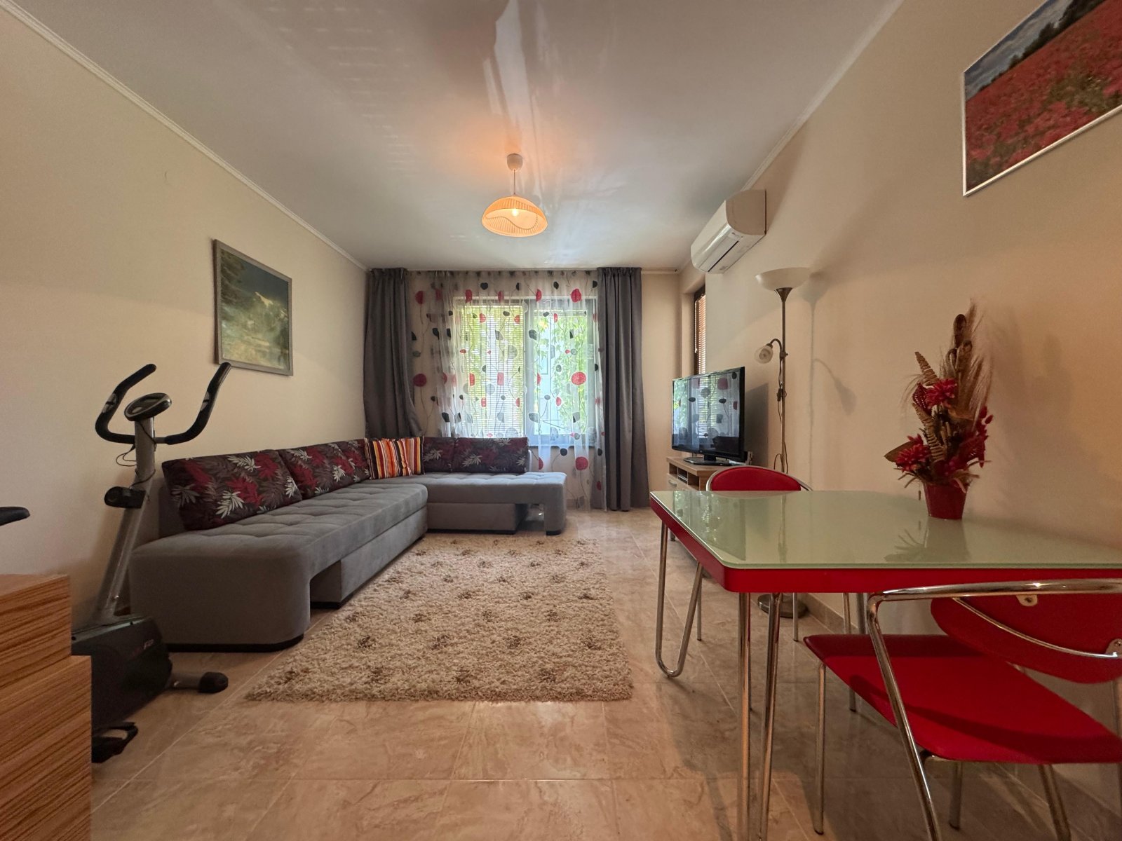 One-bedroom apartment in the Esteban complex in Nessebar.