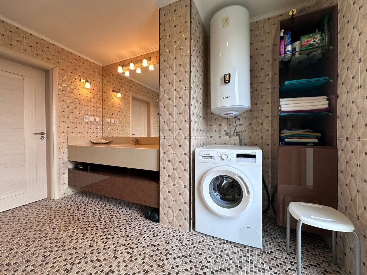 Two-bedroom apartment in Poseidon