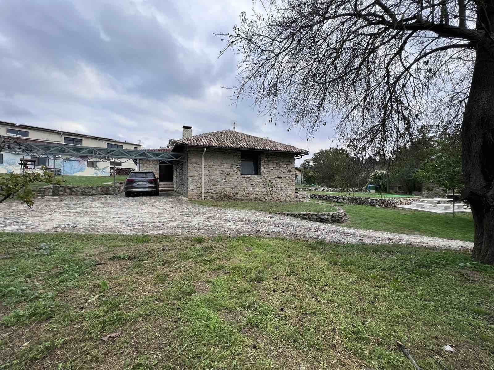 Main house, Guest house, Warehouse building