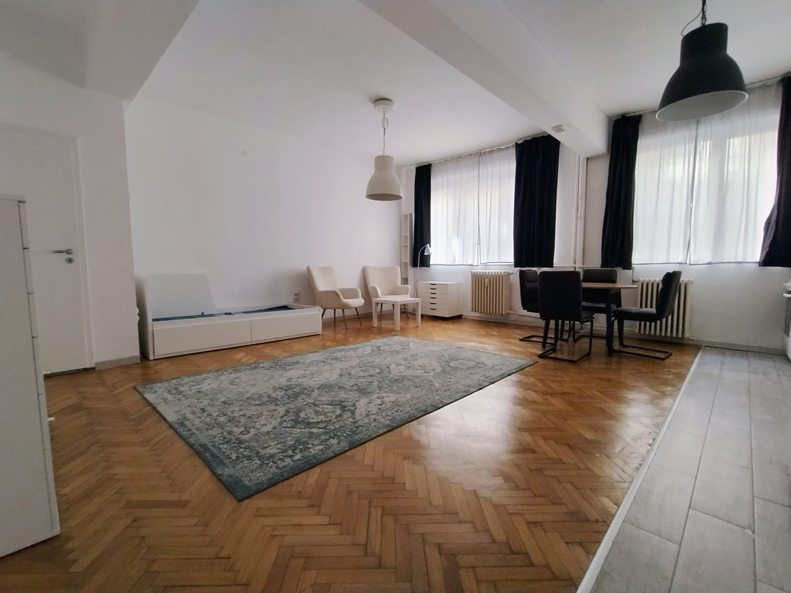 Sofia, Center Graf Ignatiev StreetBright and spacious, with high ceilings - a modern one-room apartment with southeast exposure, located on Graf Ig...