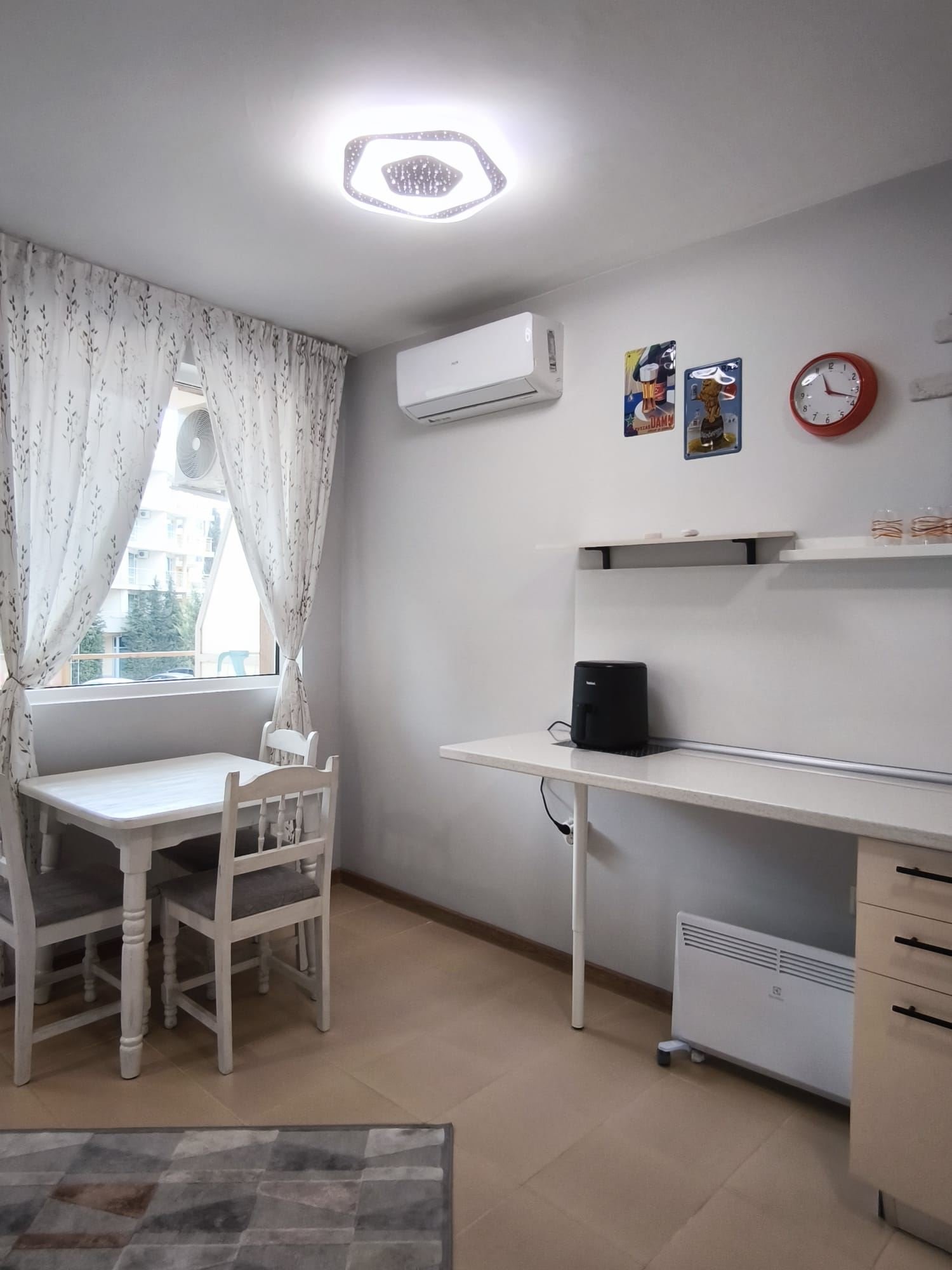 Renovated one-room apartment with free parking space – Sunny Beach