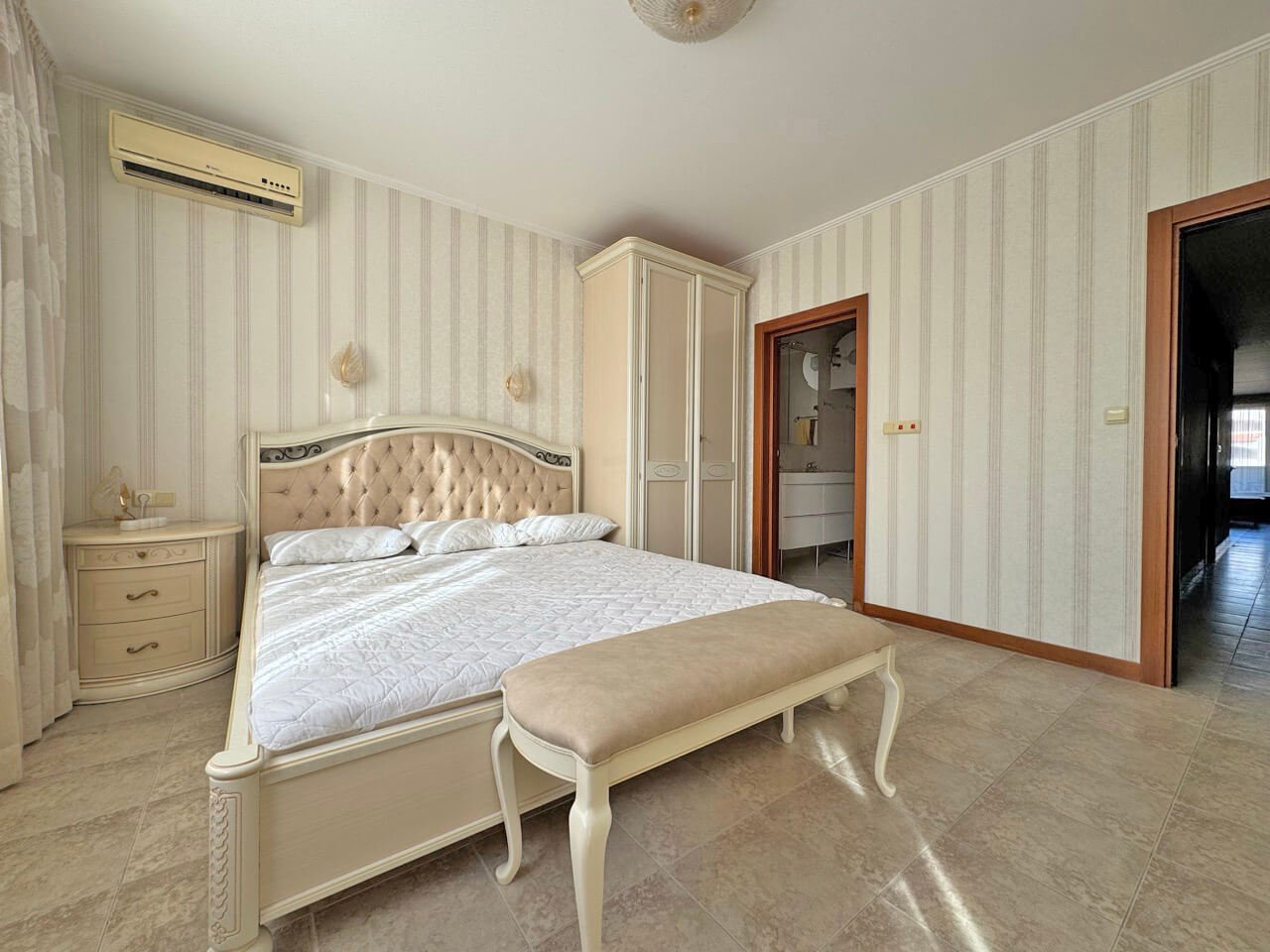 Three-room apartment with sea view in Sveti Vlas, Bulgaria