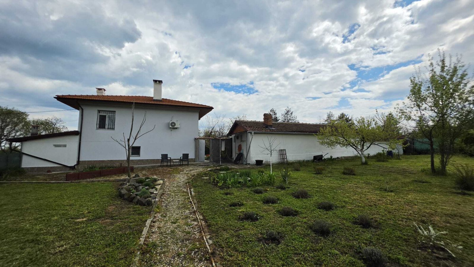 Single-family house with guesthouse in the village of Djulevo, Burgas region, Bulgaria