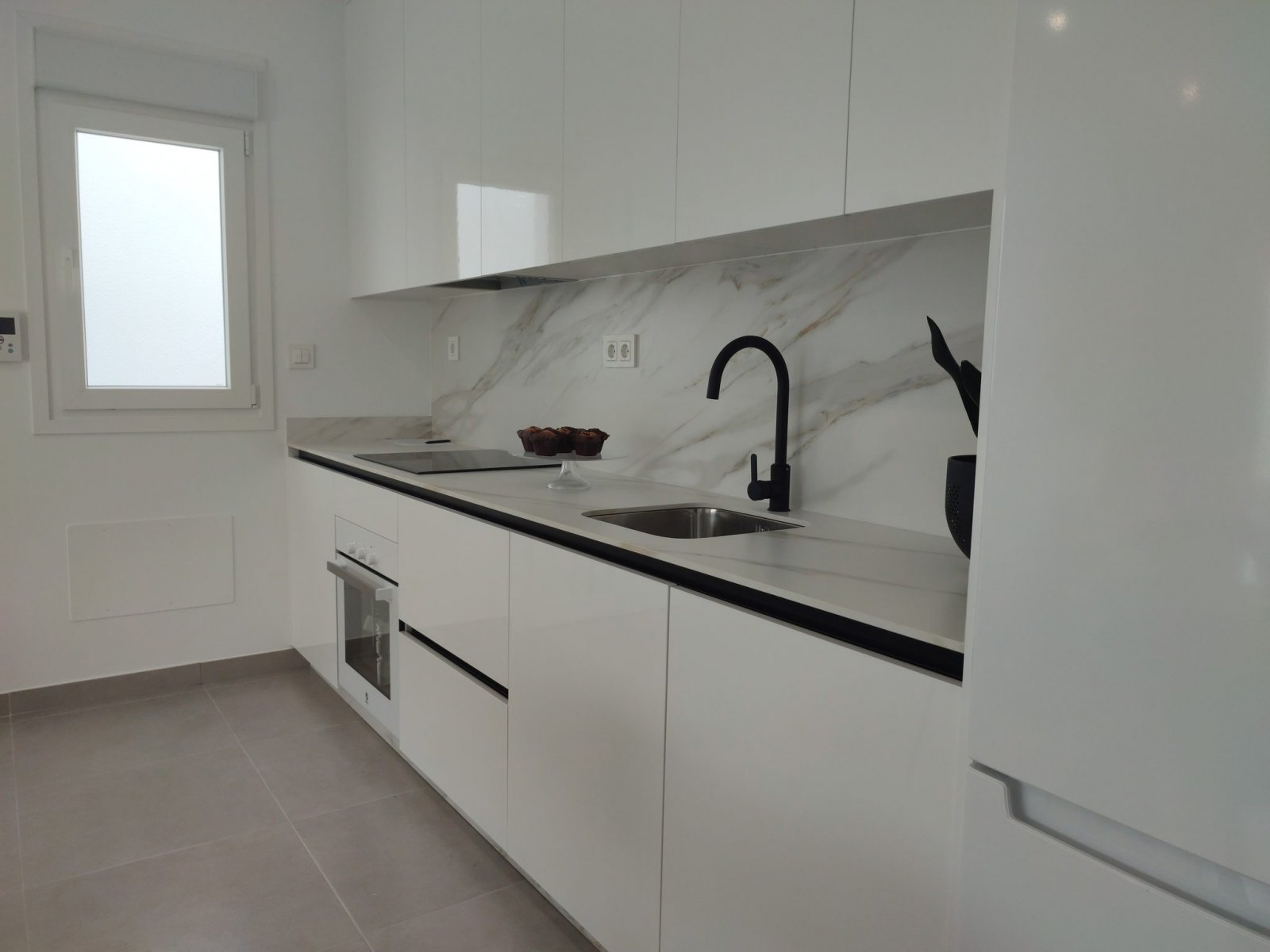 Modernes Haus in Spanien. In der Nähe von Meer und Golfplätzen. TOP-Preis!