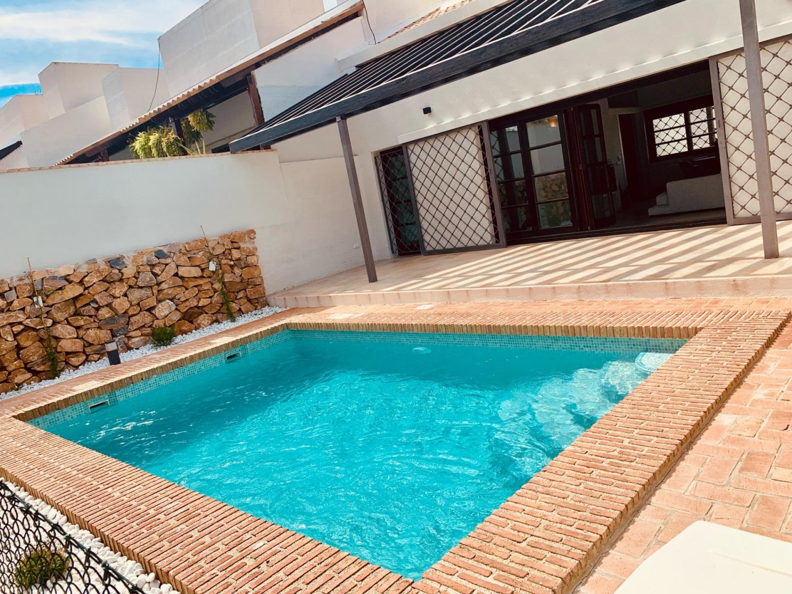 Luxuriöses Stadthaus mit privatem Pool direkt am Golfplatz, Peraleja Golf