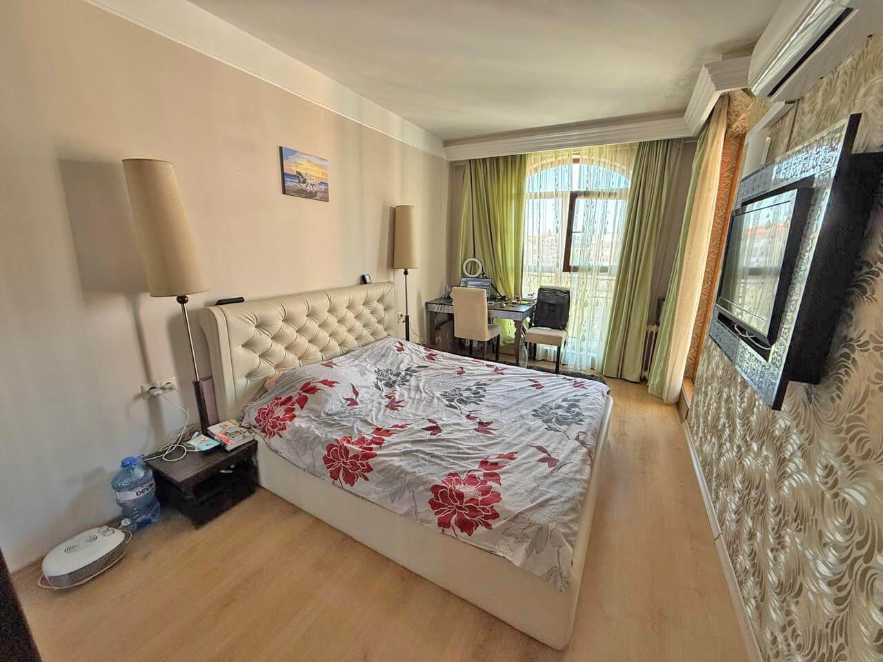 Sunny Beach: Two-room apartment with pool view in the Harmony Palace residential complex in Sunny Beach, Bulgaria Sunny Beach: Two-room apartment with pool view in the Harmony Palace residential complex in Sunny Beach, Bulgaria