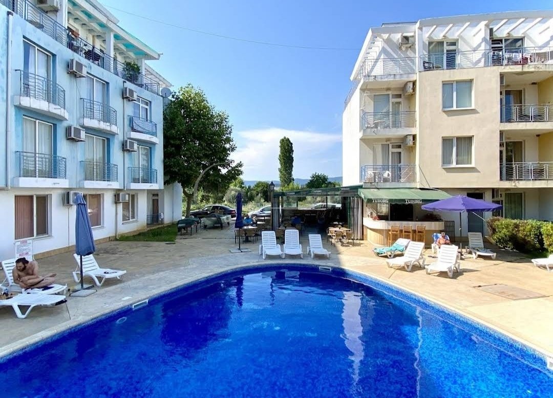 Sunny Beach: 2 rooms for long-term rent starting from 1 year in the Sunny Day 3 complex, Sunny Beach, Bulgaria 