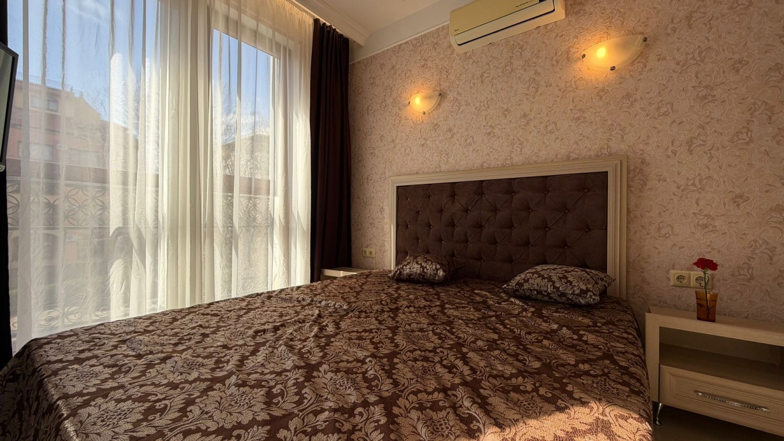 Three-room apartment in the exclusive Harmony Suites 3 complex, Sunny Beach, Bulgaria