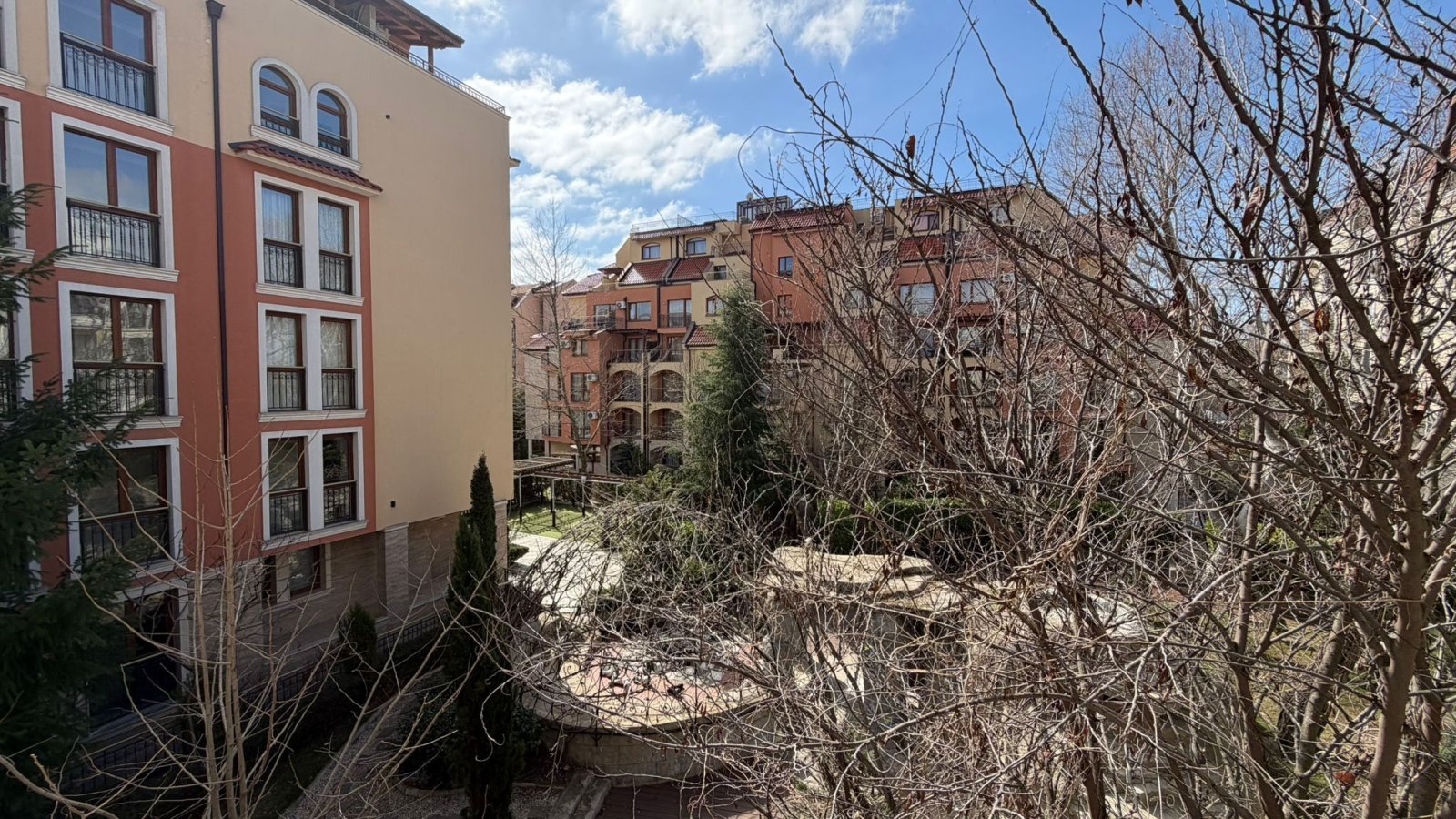 Three-room apartment in the exclusive Harmony Suites 3 complex, Sunny Beach, Bulgaria