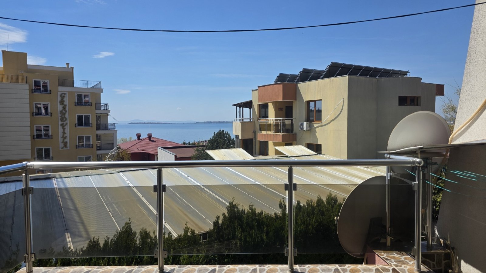 Sveti Vlas: Two-room apartment with sea view in the Sirena complex in Sveti Vlas, Bulgaria Sveti Vlas: Two-room apartment with sea view in the Sirena complex in Sveti Vlas, Bulgaria