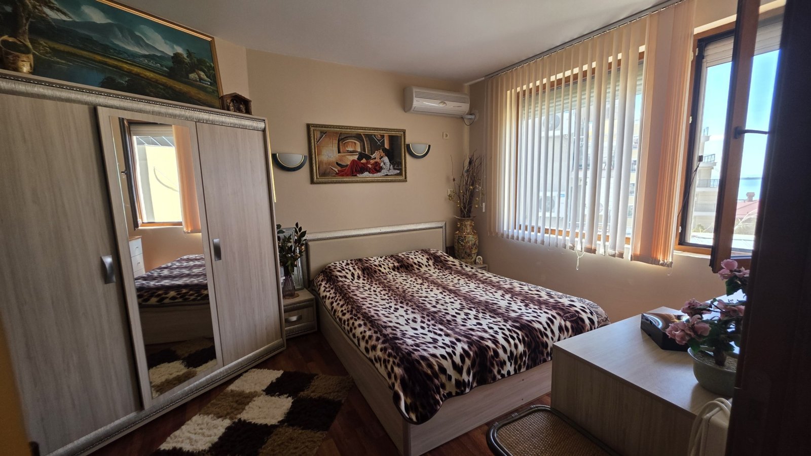 Two-room apartment with sea view in the Sirena complex in Sveti Vlas, Bulgaria