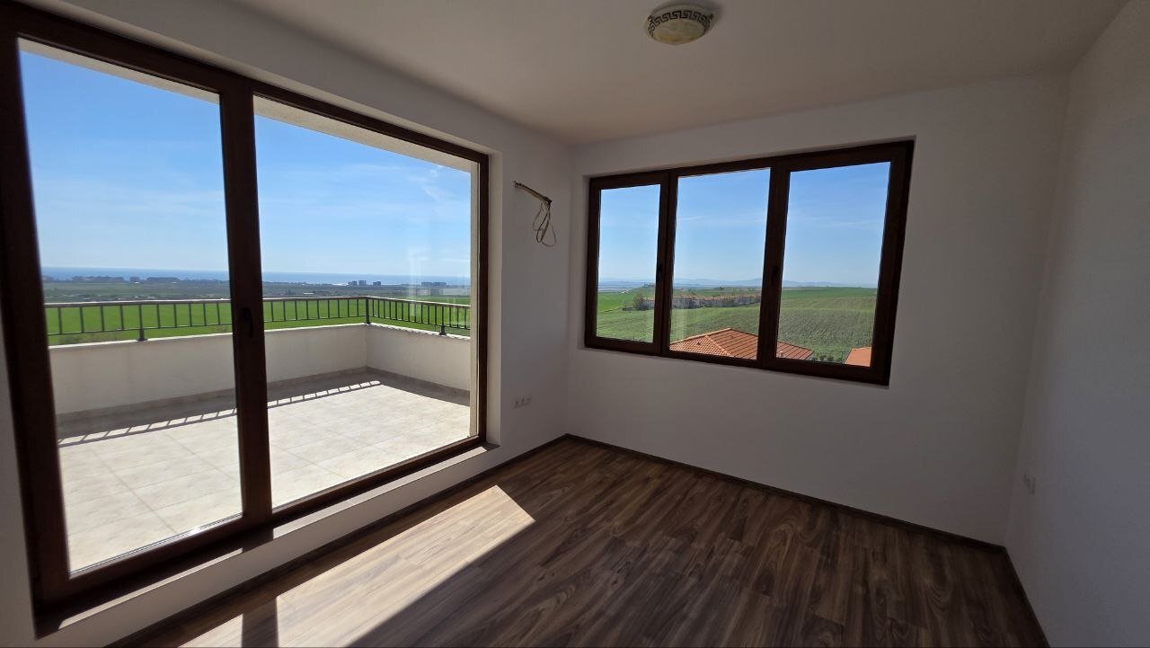 Two-room apartment with sea view in the Vineyards Panorama complex in Aheloy, Bulgaria