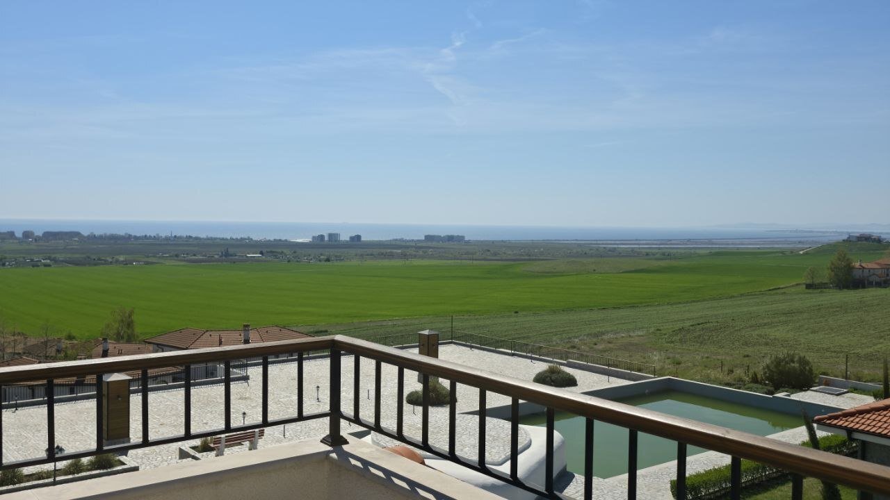 Two-room apartment with sea view in the Vineyards Panorama complex in Aheloy, Bulgaria