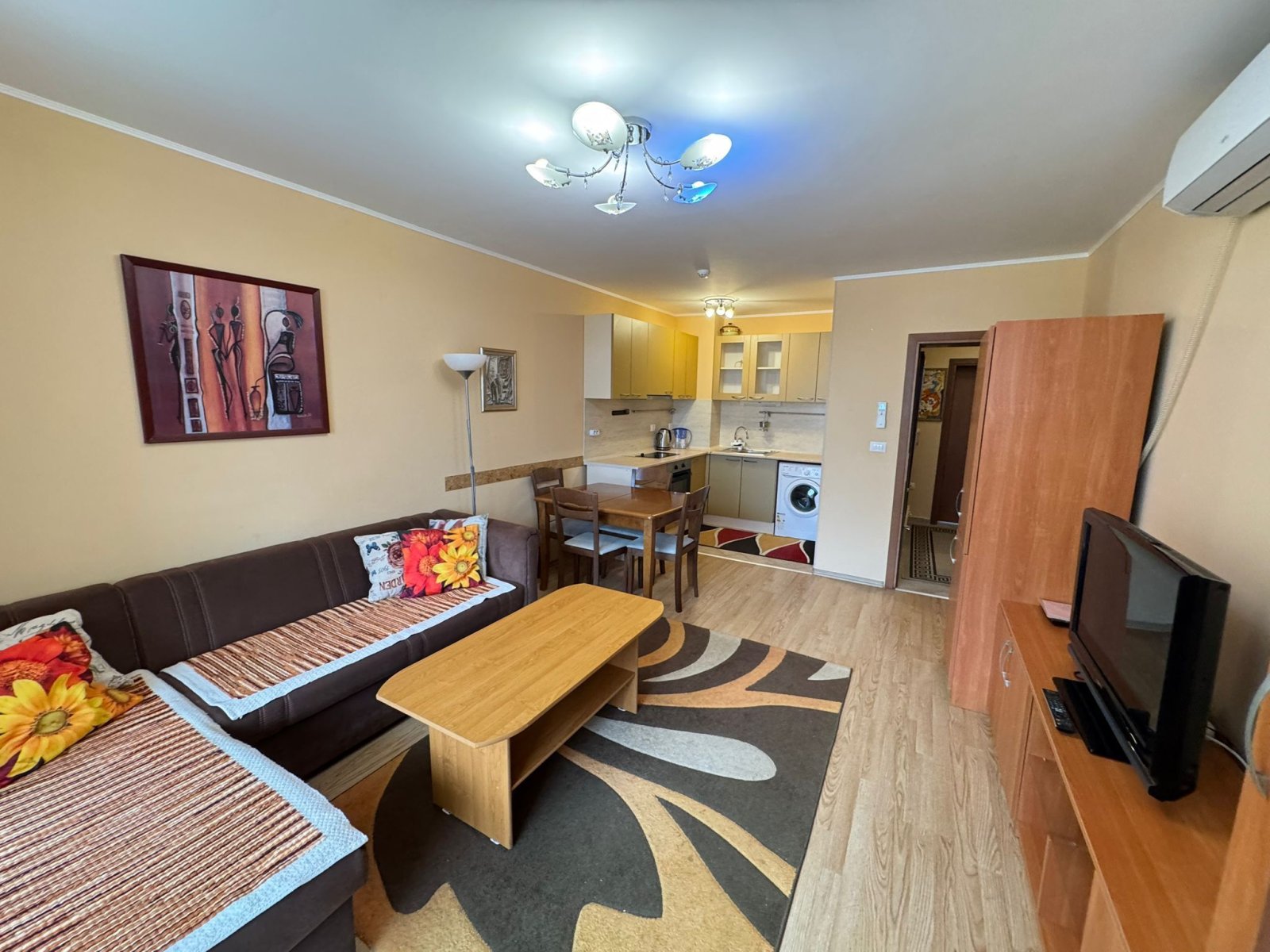 Two-bedroom apartment with sea view in first row, Paradise Garden. Bulgaria