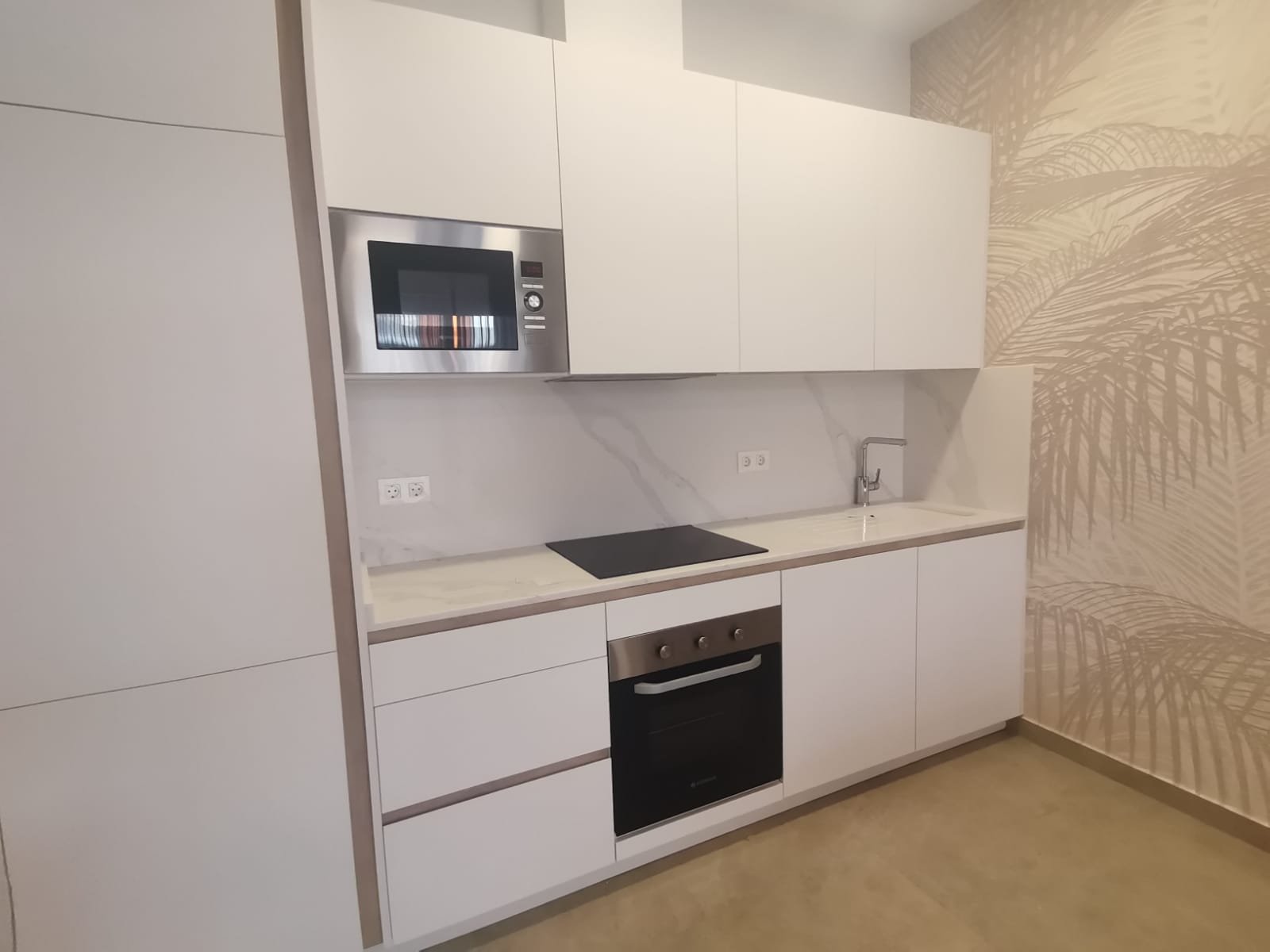 Exclusive apartments and ground floor flats, 600 m from the beach, Torrevieja