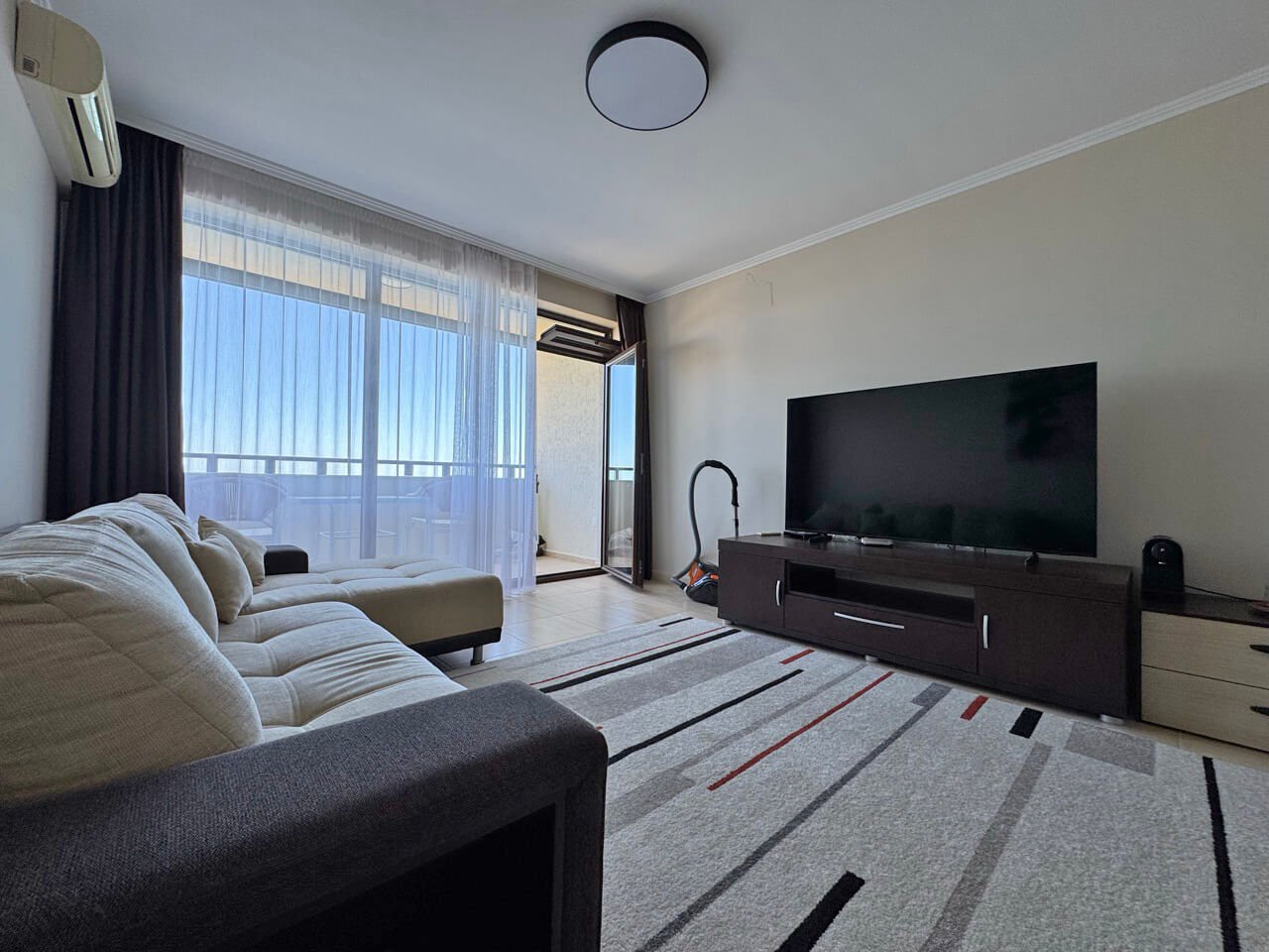 Two-room apartment with sea view in the Etara complex, Sveti Vlas, Bulgaria