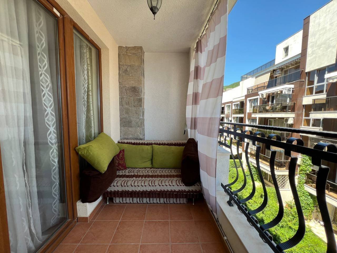 Two-room apartment in the Marina Park complex in Sveti Vlas