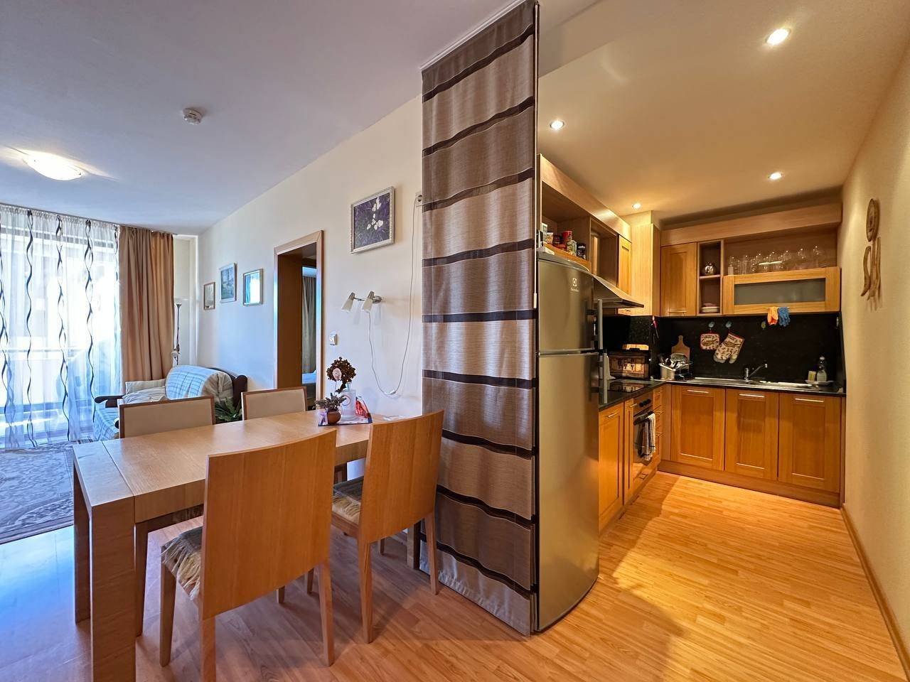 Two-room apartment with pool and sea view in the Garden of Eden complex in Sveti Vlas.