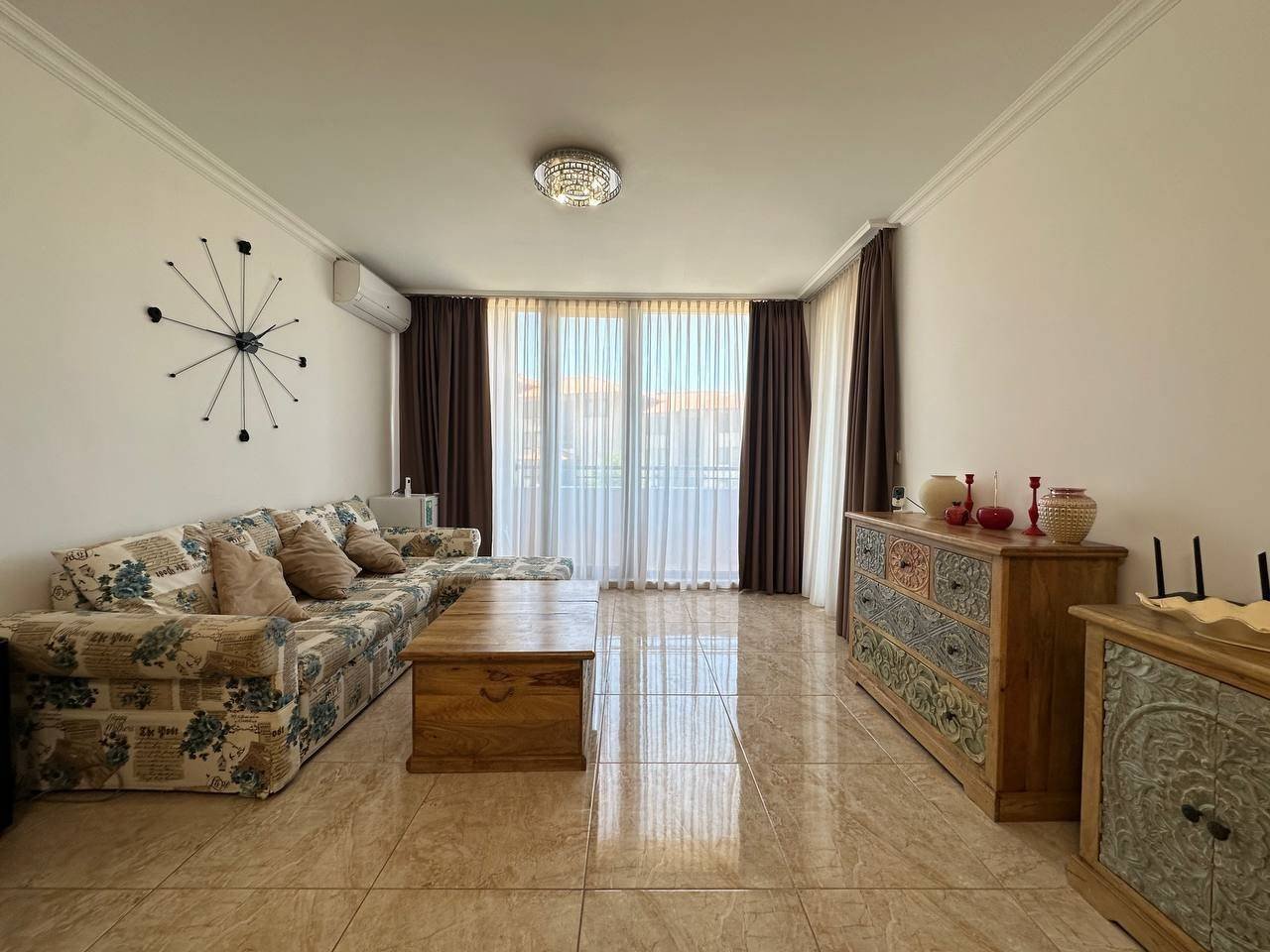Attractive three-room apartment with sea view in the exclusive Admiral residential complex in Sveti Vlas