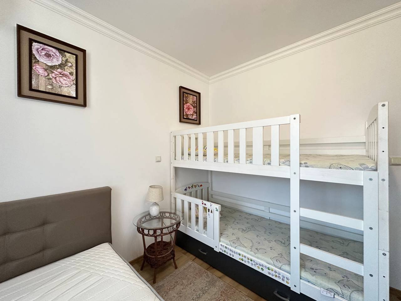 Attractive three-room apartment with sea view in the exclusive Admiral residential complex in Sveti Vlas