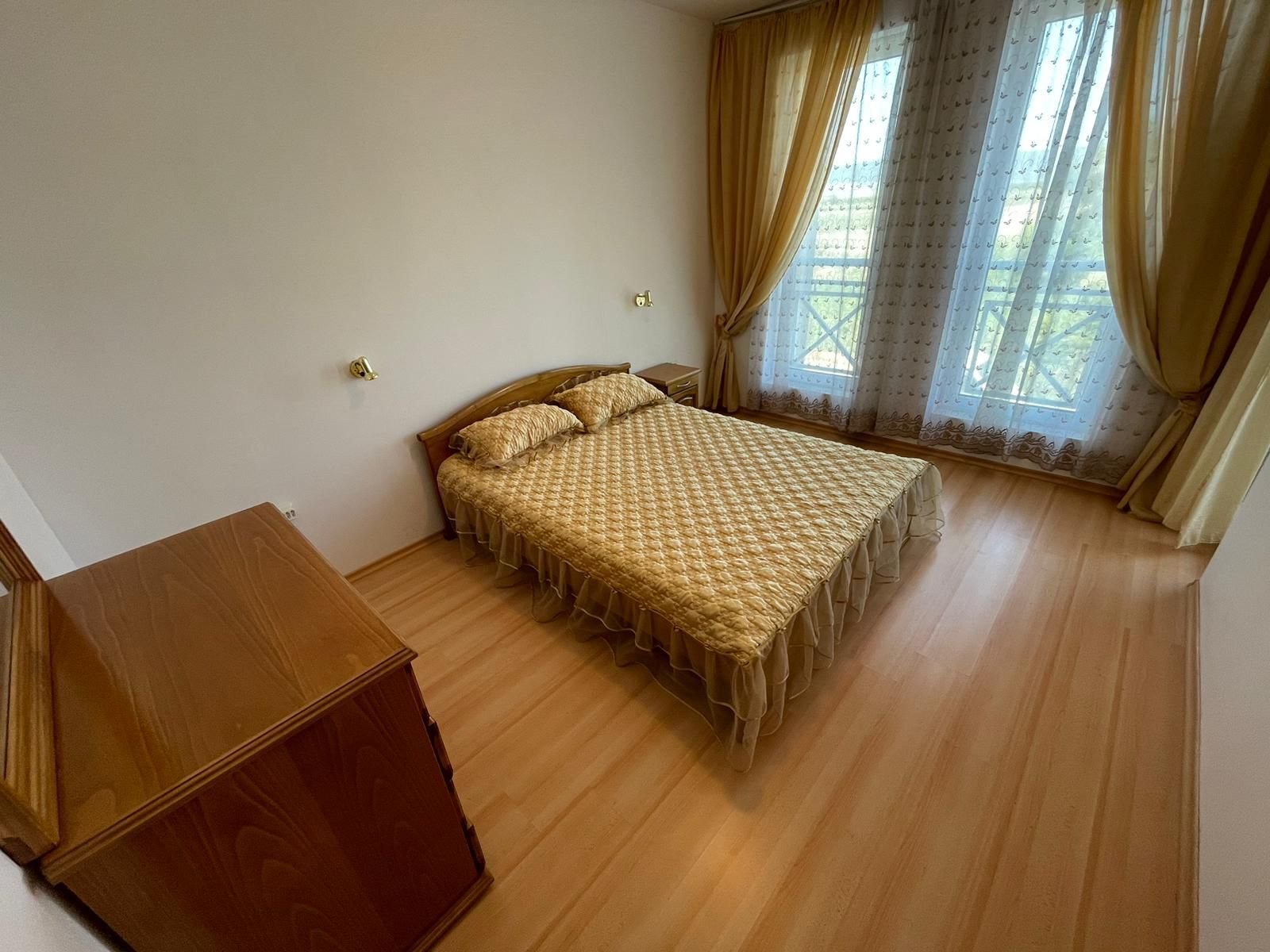 Spacious 4-room apartment in Sunny Day 6, Tankovo, Bulgaria