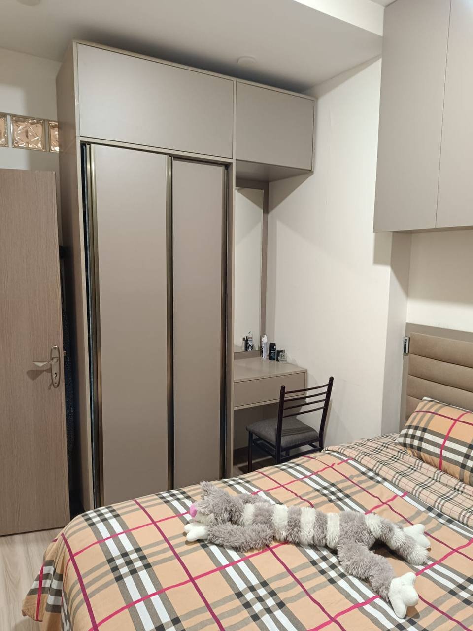 Spacious, fully furnished 2-room apartment in Batumi, Georgia – move-in ready and ideal for comfortable living