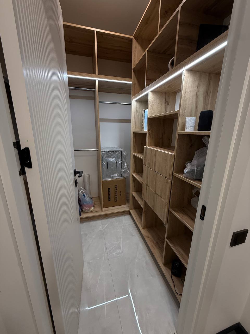 Beautiful 2-room apartment with sea view in Batumi, Georgia – Fully furnished with high-quality renovation
