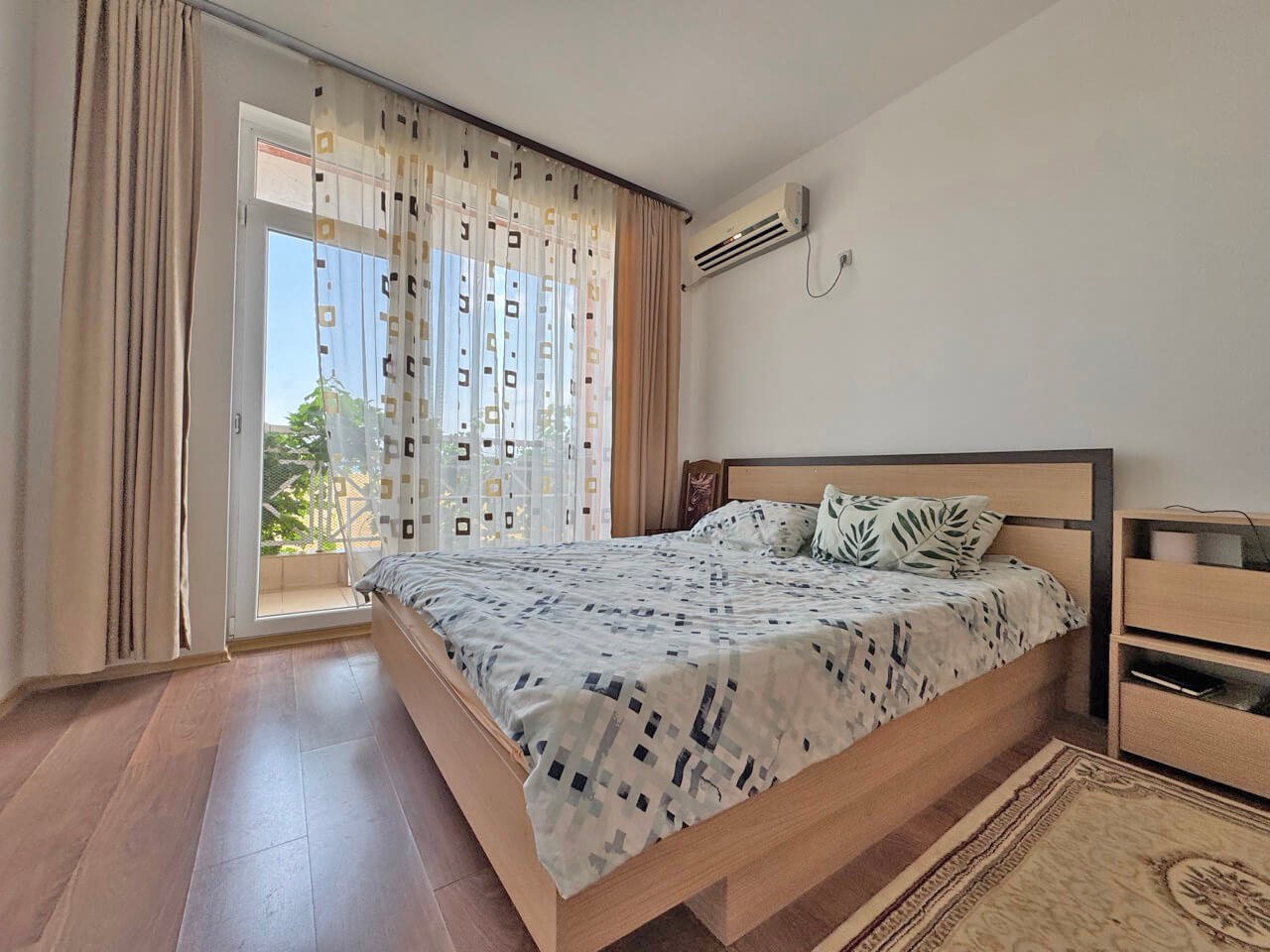 Three-room apartment with mountain views in the Sunny Day 6 residential complex at Sunny Beach, Bulgaria