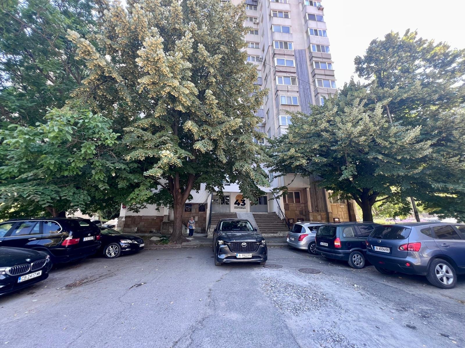2-room apartment with an additional kitchen in the Zornitsa area, Burgas, Bulgaria