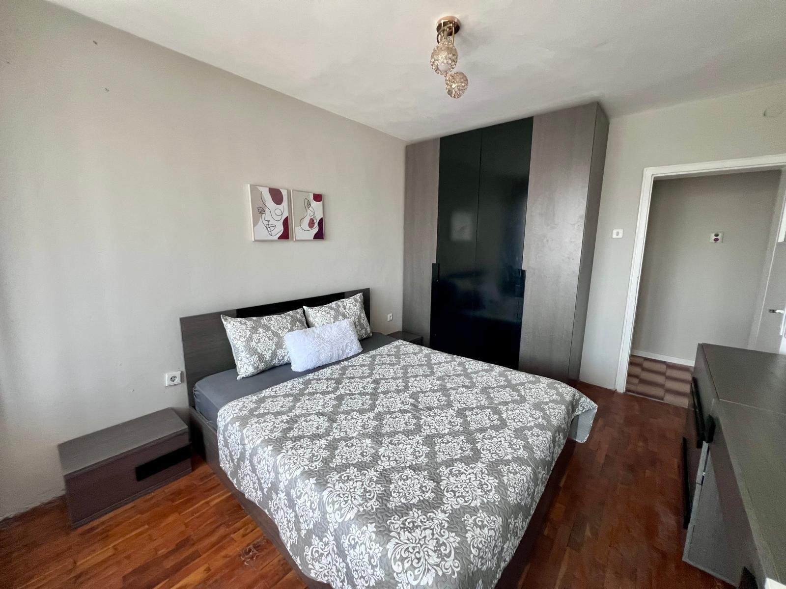 2-room apartment with an additional kitchen in the Zornitsa area, Burgas, Bulgaria