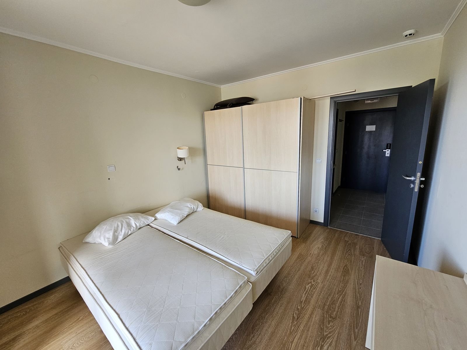 One-bedroom apartment in the Byala Beach Resort complex, first line to the sea, Byala, Bulgaria