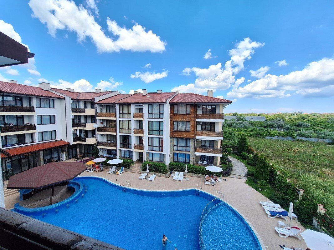 Stylish apartment with 2 bedrooms in the Viyana Nessebar complex, Bulgaria