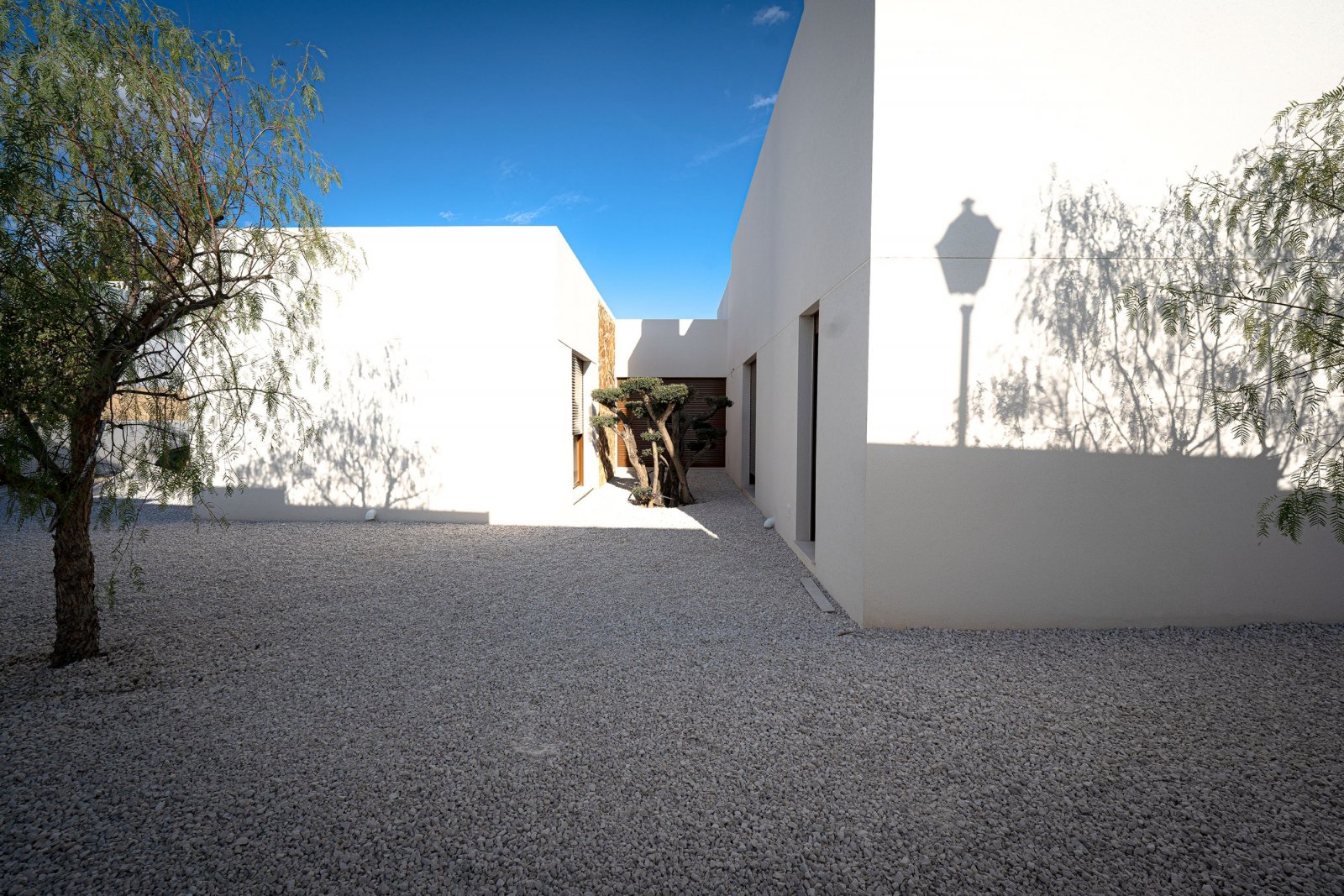 Moderne Häuser mit Garten und Pool, ruhiges Benejúzar