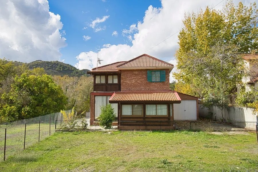 Pera Pedi: Freistehende Villa in Pera Pedi, Limassol 