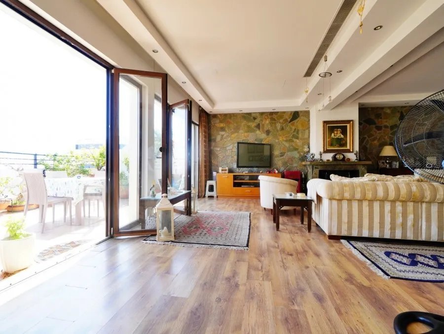 Penthouse in Larnaka - Arch Makarios III, Larnaka