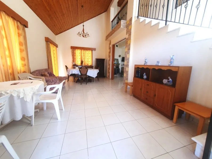 Detached Villa in Vouni, Limassol