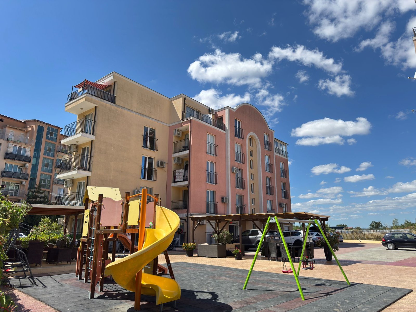 Beautiful 2-room apartment in Golden Day 2, Sunny Beach, Bulgaria