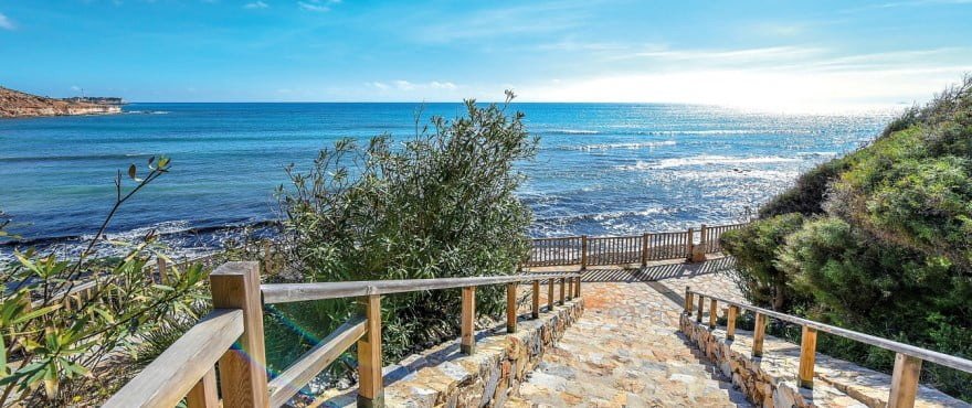 Luxuriöses Penthouse mit atemberaubendem Panoramablick auf das Meer, Torrevieja.