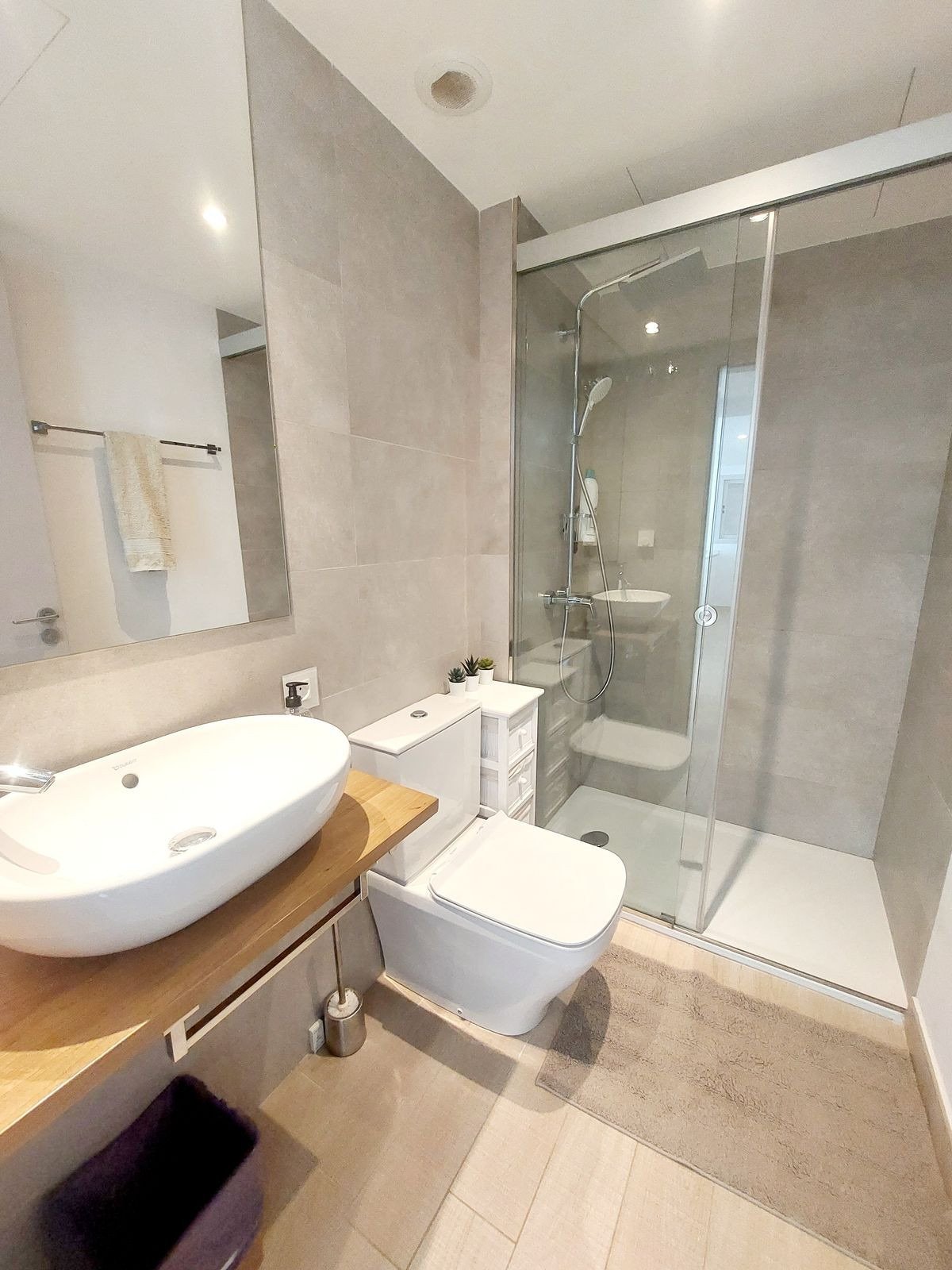 Luxury apartment with breathtaking sea views in the prestigious location of Fuengirola