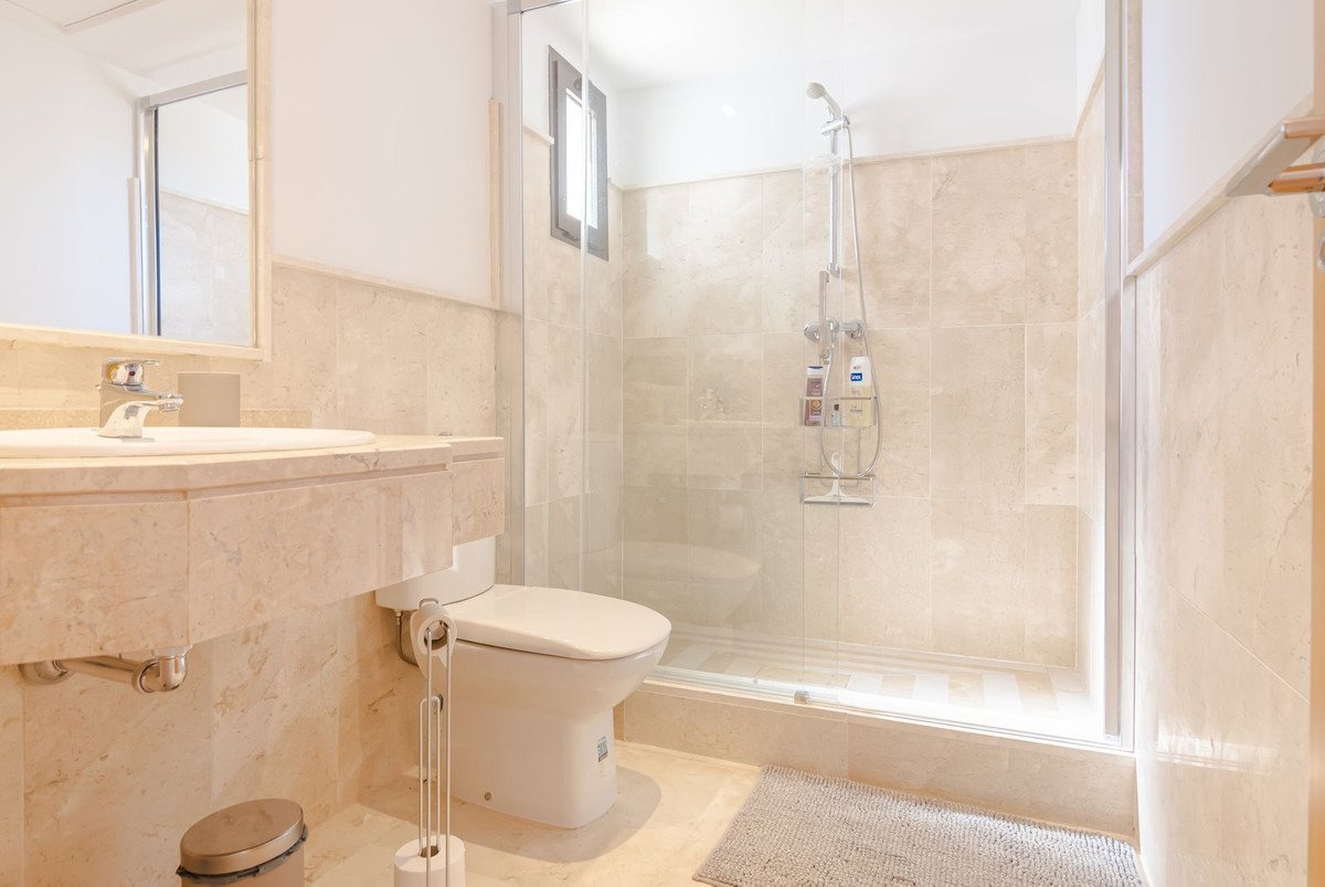 Exclusive offer - luxury penthouse with sea views in Casares Playa, Costa del Sol