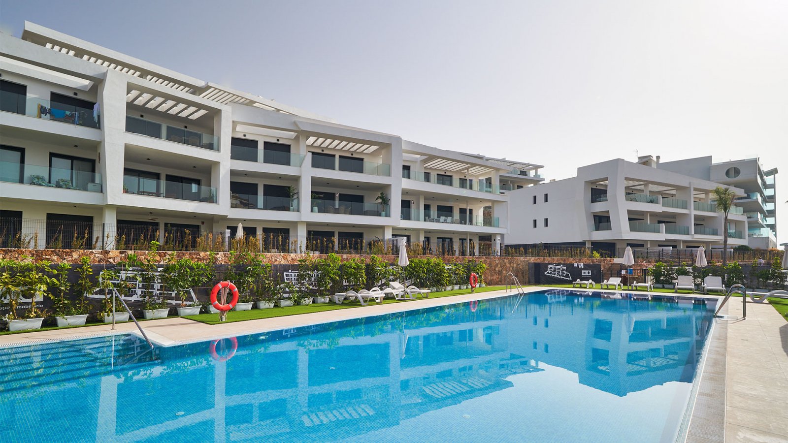 Moderne Apartments in einem Luxusresort am Strand von El Carvajal → Fuengirola, Costa del Sol