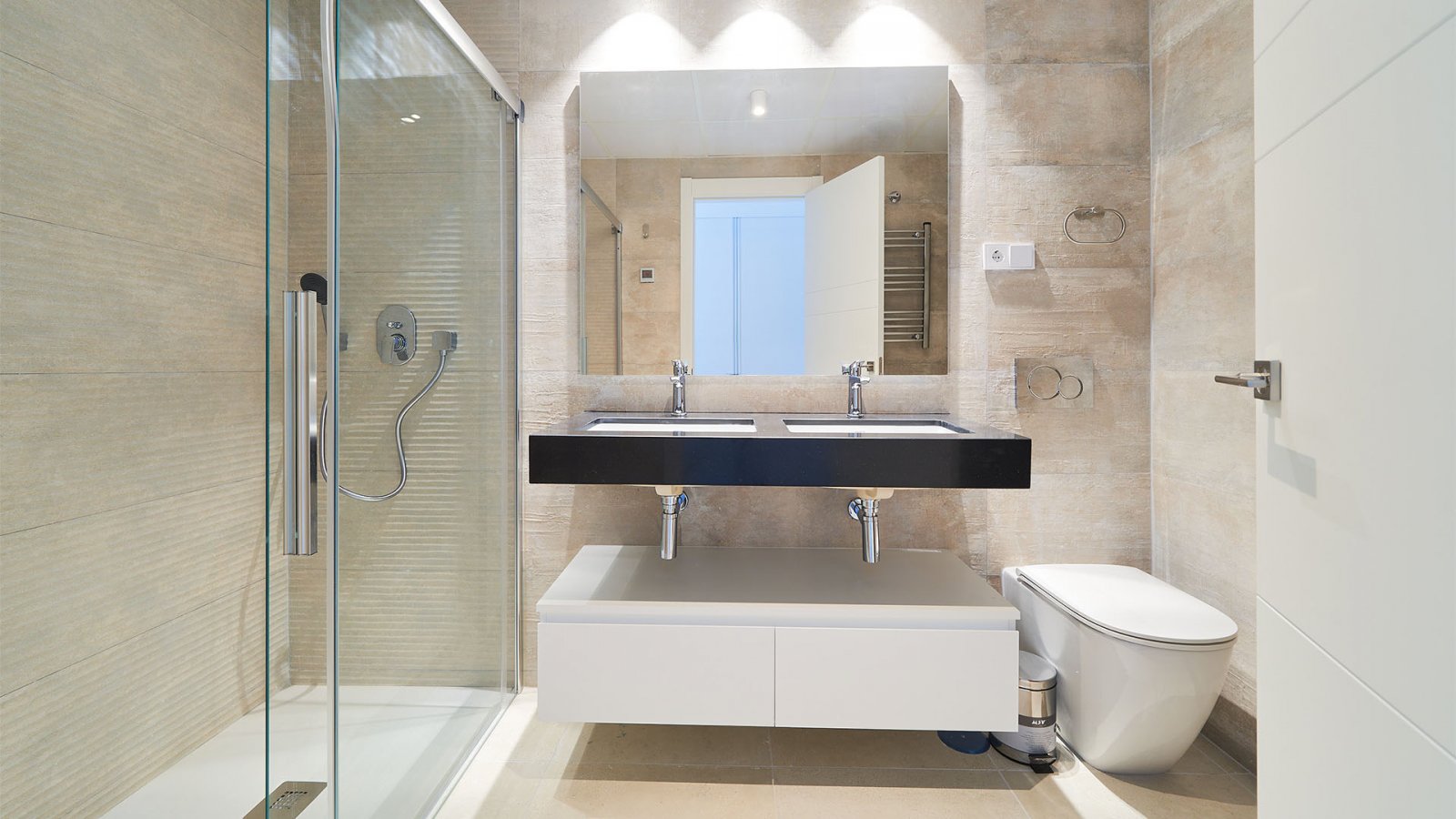 Moderne Apartments in einem Luxusresort am Strand von El Carvajal → Fuengirola, Costa del Sol