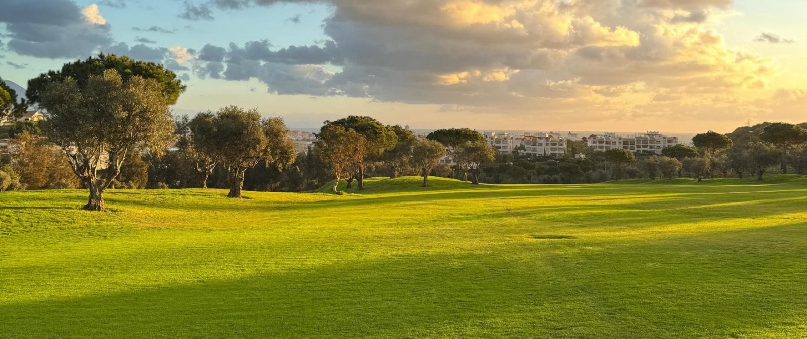 Exclusive penthouse next to golf with spectacular views, Mijas, Malaga