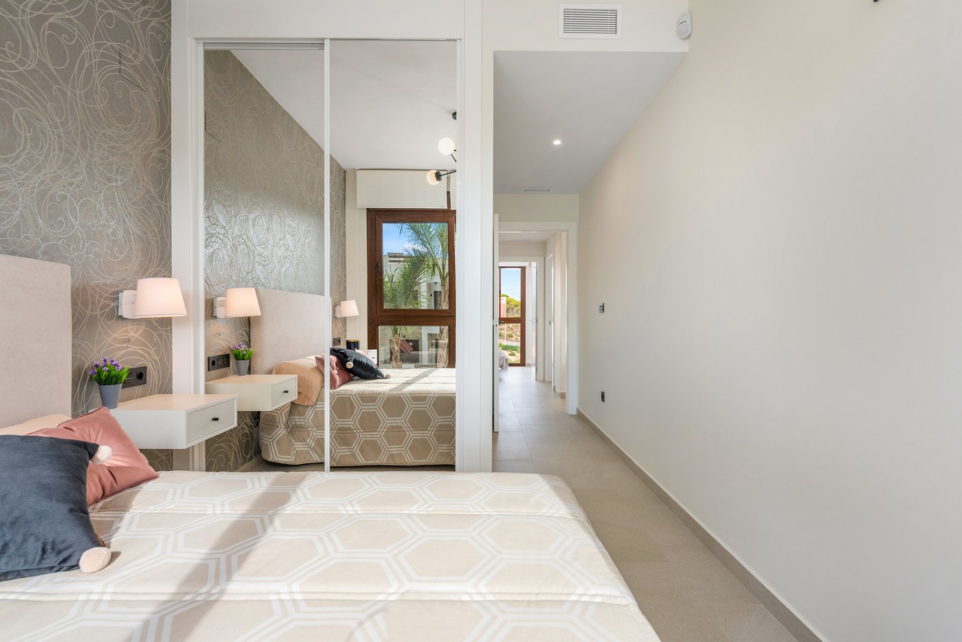 Moderner Bungalow, 3,5 km vom Meer entfernt, mit Pool und Garten, Torrevieja