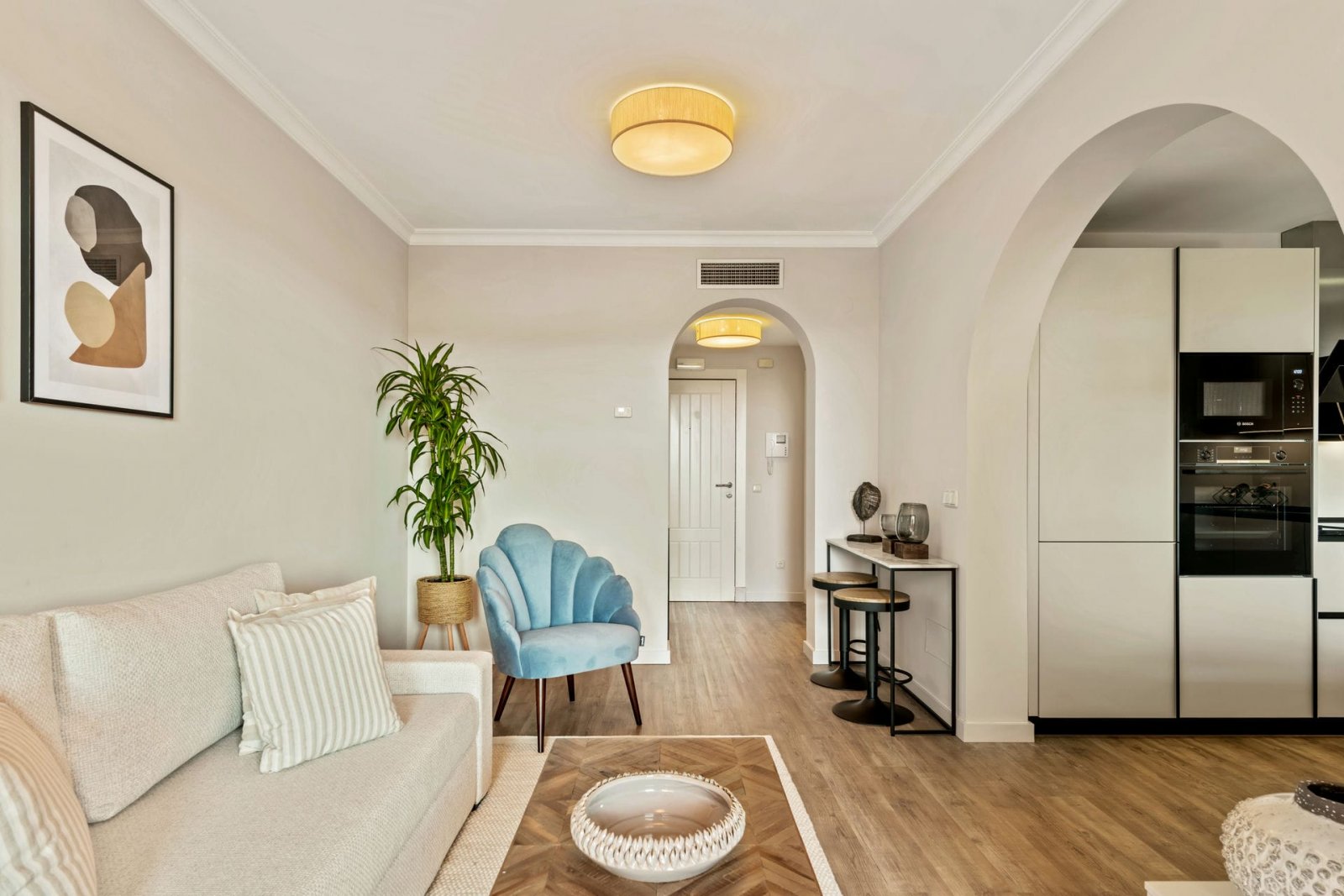 Charming apartments with terrace and sea views, Benahavís